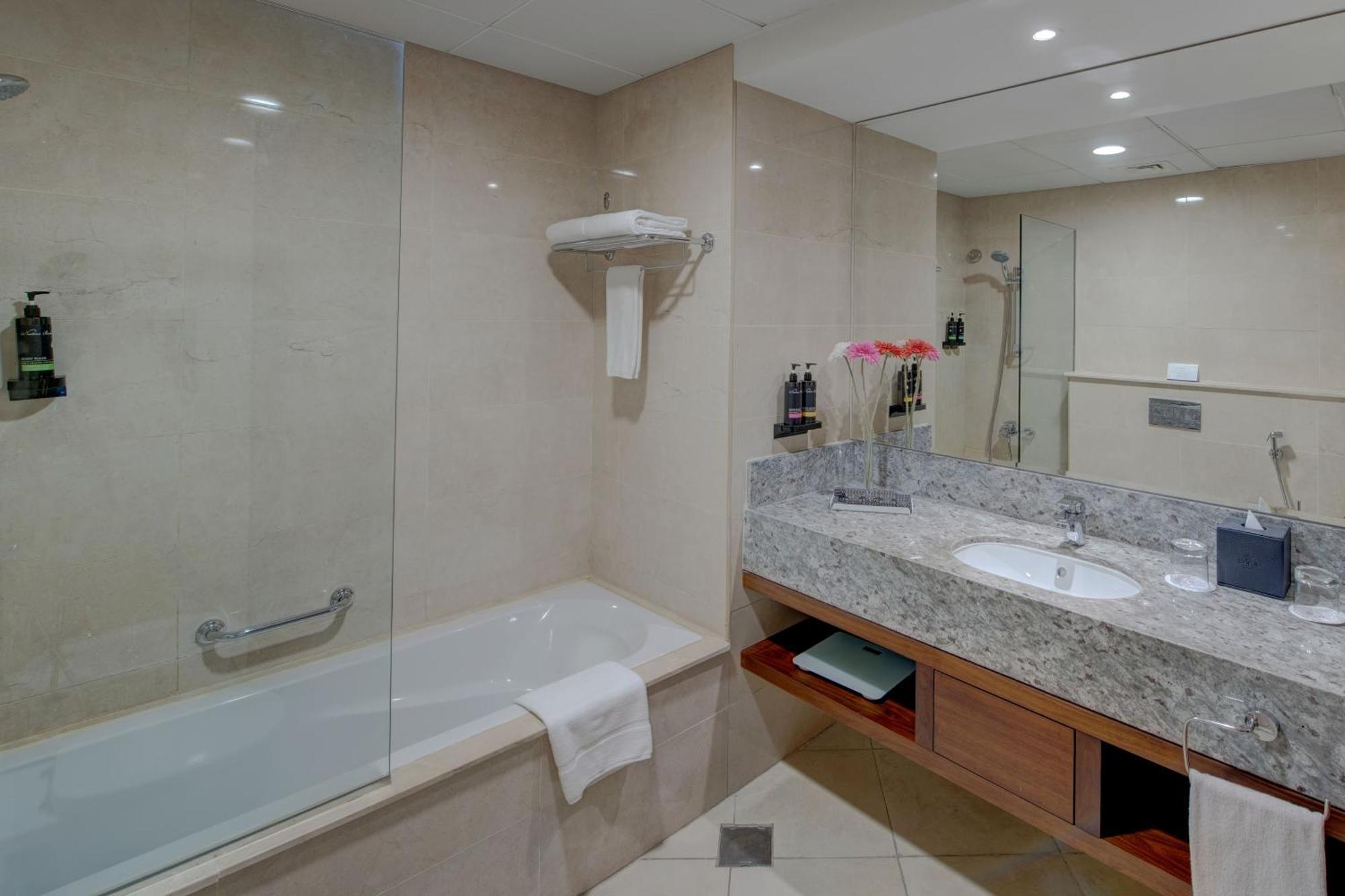 Suha Creek Hotel Apartment, Waterfront Jaddaf, Dubai Luaran gambar